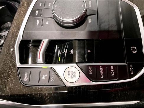 Used 2023 BMW 330i xDrive Sedan w/ Premium Package image 31