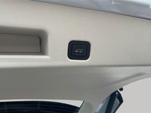 New 2026 Buick Enclave Avenir w/ Super Cruise Package image 22