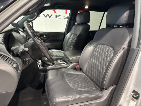 Used 2023 INFINITI QX80 Premium Select image 11