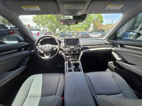 Used 2019 Honda Accord LX image 10