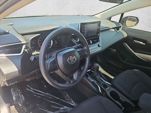 Used 2020 Toyota Corolla LE w/ Carpet Mat Package (TMS) FWD image 10