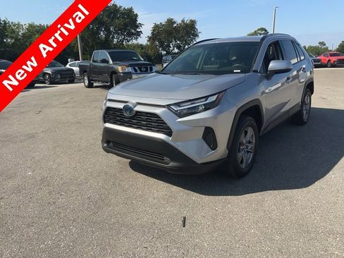 Used 2024 Toyota RAV4 XLE image 2