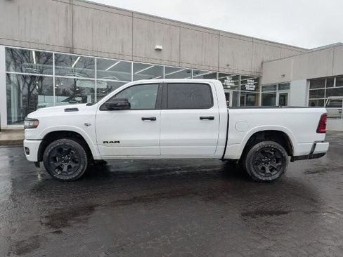 New 2026 RAM 1500 4x4 Crew Cab image 4