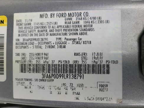 Used 2020 Ford Fusion Titanium AWD/4WD image 33