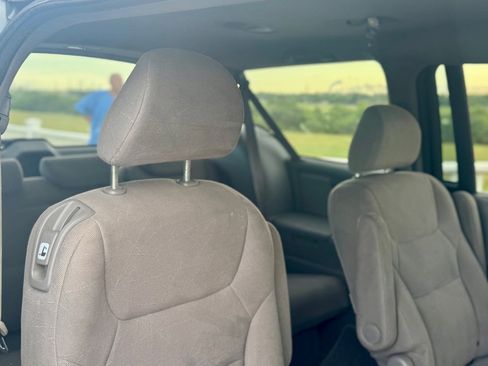 Used 2010 Honda Odyssey EX image 15