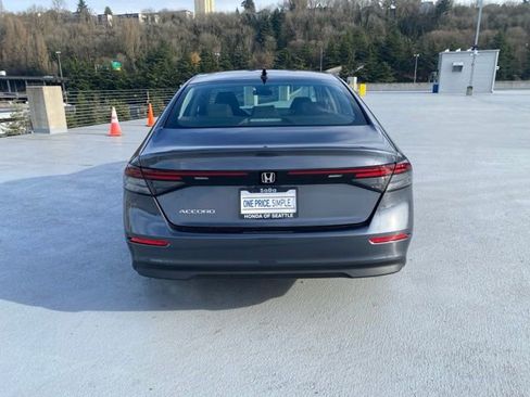 Certified 2025 Honda Accord SE image 11