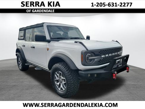 Used 2021 Ford Bronco Badlands image 1
