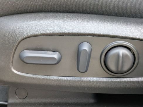 New 2025 Chevrolet Blazer LT w/ Midnight/Sport Edition image 21