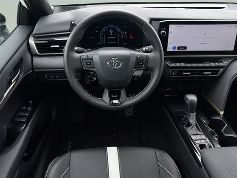 Used 2026 Toyota Camry SE w/ Multimedia Upgrade Package FWD image 19