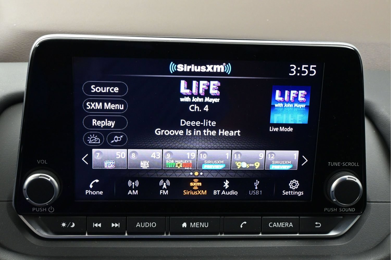 Certified 2023 Nissan Rogue SV FWD image 16
