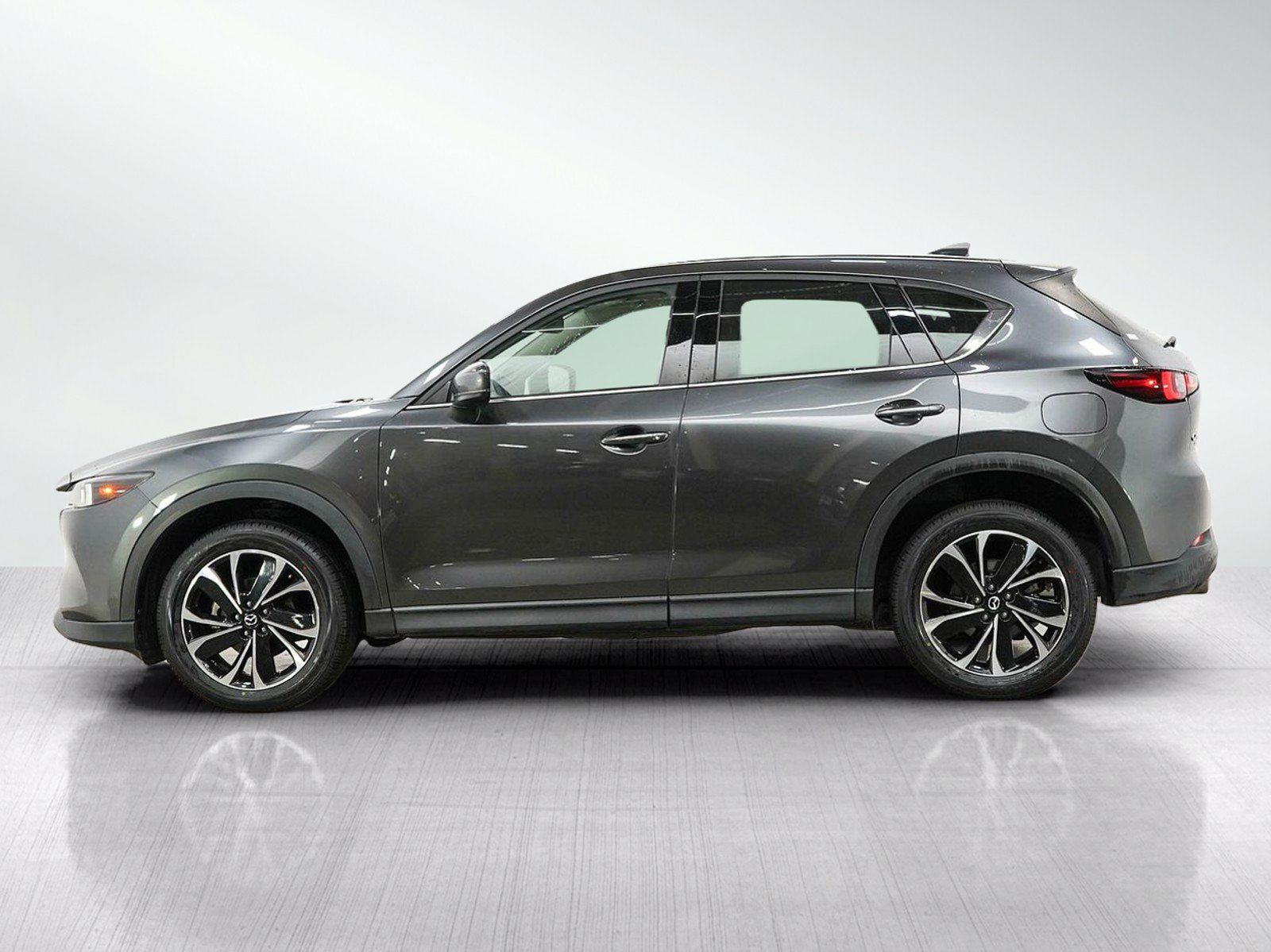 Used 2023 MAZDA CX-5 AWD 2.5 S w/ Premium Package image 3