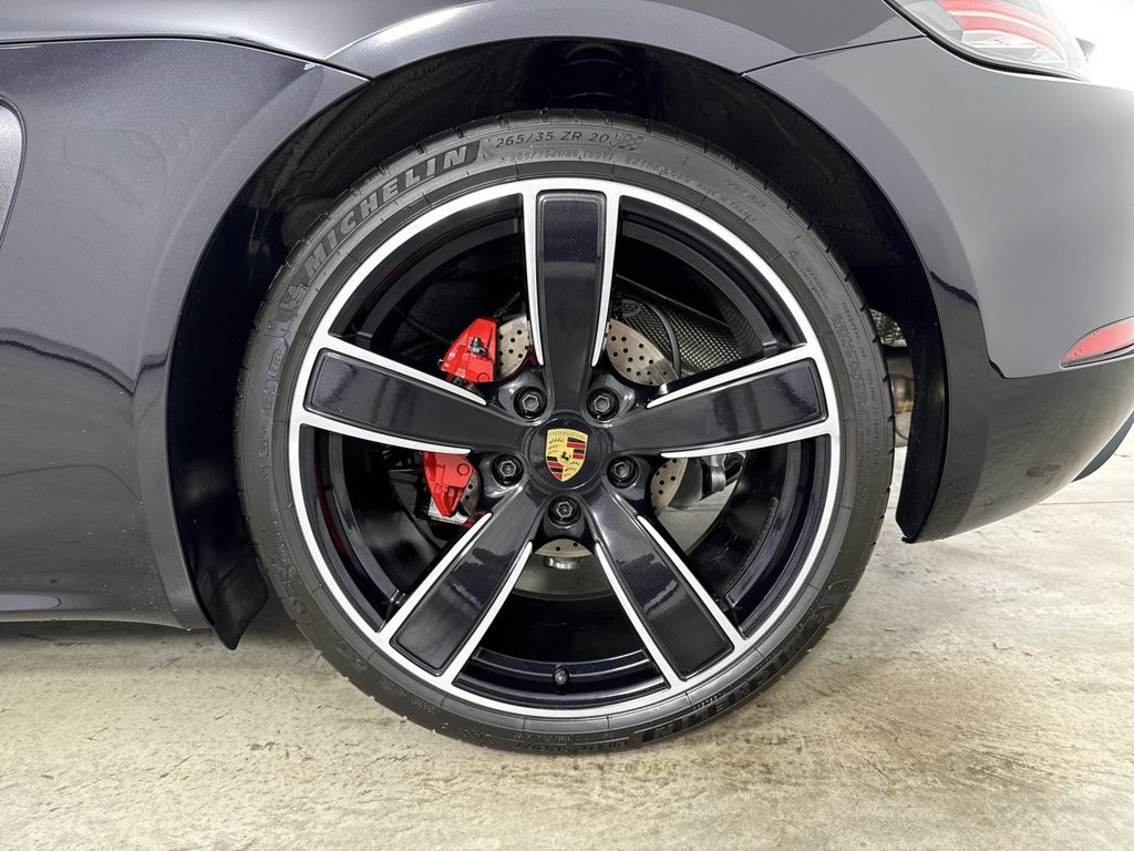 Certified 2025 Porsche 718 Boxster S RWD image 14