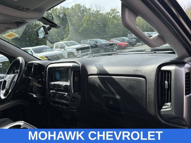 Used 2018 Chevrolet Silverado 1500 LT w/ All Star Edition AWD/4WD image 29