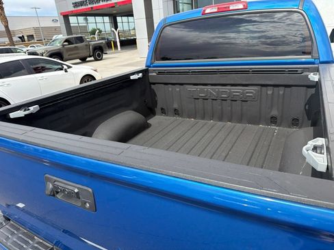 Used 2018 Toyota Tundra SR5 w/ SR5 Upgrade Package RWD image 12