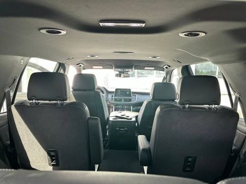 Used 2024 Chevrolet Tahoe LT w/ Luxury Package RWD image 14