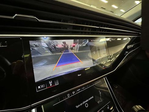 Used 2023 Audi Q7 3.0T Premium w/ Convenience Package image 27