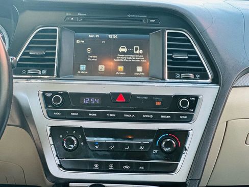 Used 2016 Hyundai Sonata SE image 10