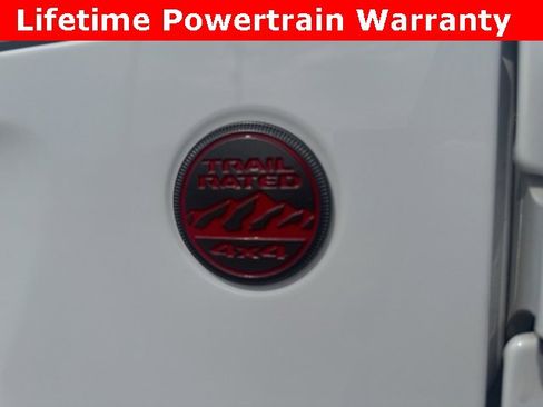 Used 2024 Jeep Gladiator Rubicon w/ Technology Group image 9