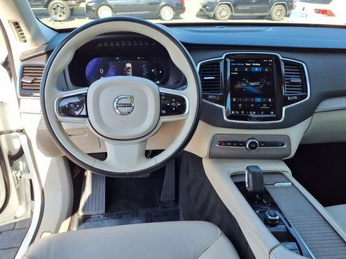 Used 2023 Volvo XC90 B6 Plus AWD/4WD image 8