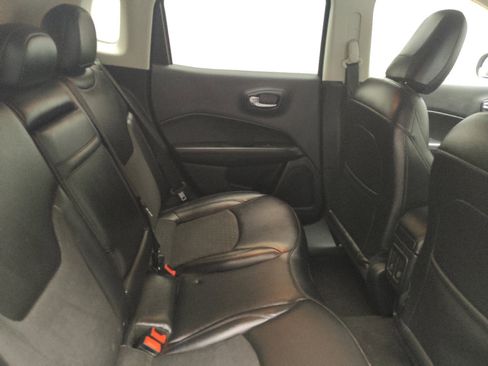 Used 2019 Jeep Compass Latitude AWD/4WD image 19