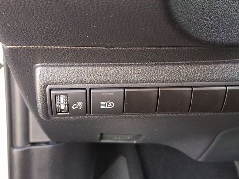 Used 2025 Toyota Corolla LE FWD image 29