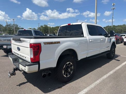 Used 2019 Ford F250 Lariat w/ Lariat Ultimate Package AWD/4WD image 6
