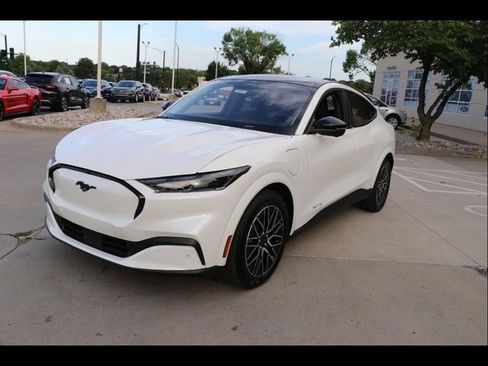 New 2025 Ford Mustang Mach-E Premium image 2