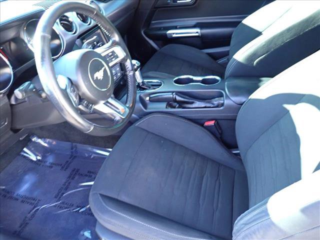 Used 2017 Ford Mustang Coupe RWD image 8