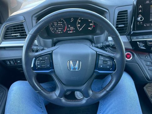 Used 2025 Honda Odyssey Sport-L image 23