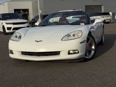 Used 2006 Chevrolet Corvette Convertible w/ Preferred Equipment Group image 4