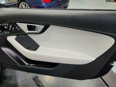 Used 2015 Jaguar F-TYPE S image 21