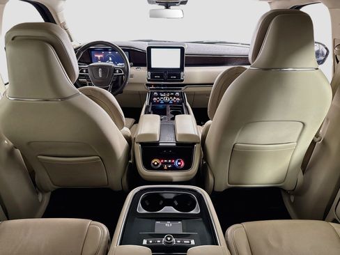 Used 2020 Lincoln Navigator L Reserve RWD image 47