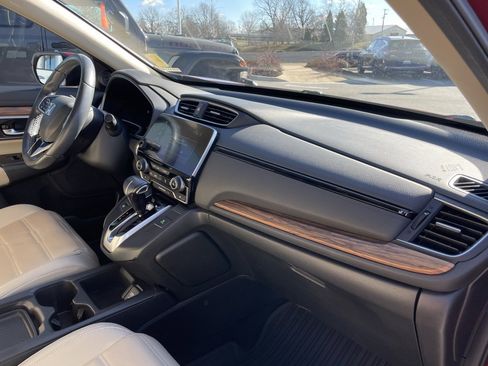 Used 2019 Honda CR-V Touring image 29