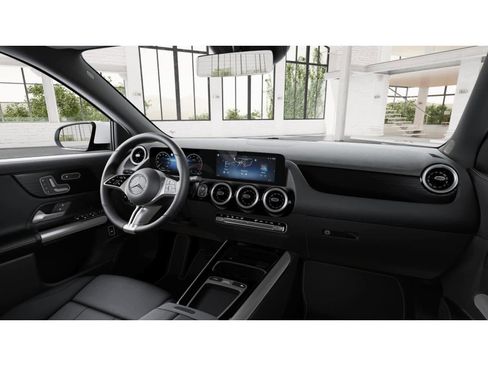 New 2026 Mercedes-Benz GLA 250 image 5