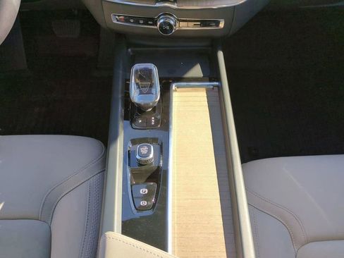 New 2026 Volvo XC60 B5 Plus w/ Protection Package Premier AWD/4WD image 16