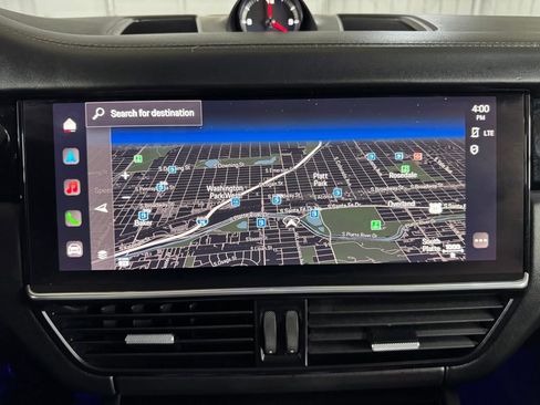 Used 2022 Porsche Cayenne S image 34