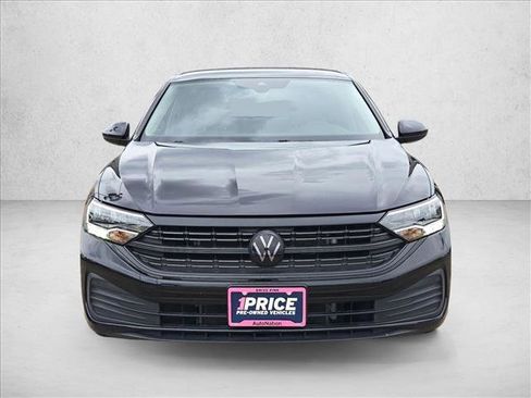 Used 2024 Volkswagen Jetta S image 2