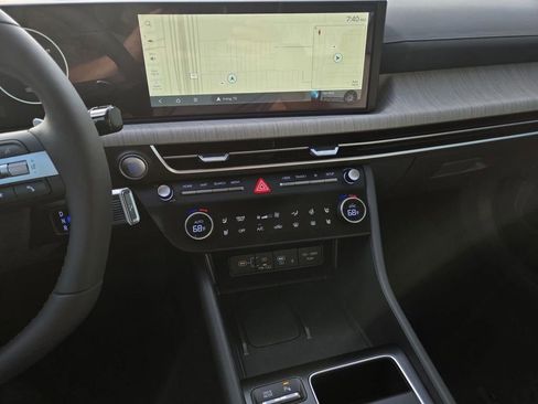 New 2025 Hyundai Sonata Limited FWD image 24