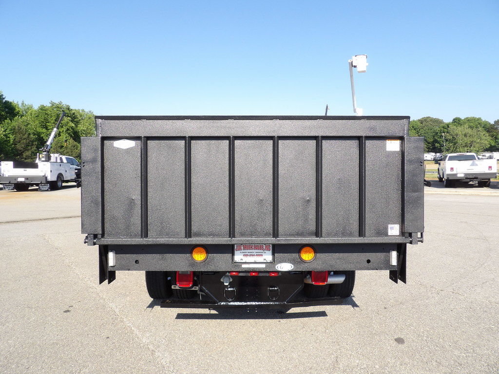Used 2017 Ford F350 XL w/ Power Equipment Group RWD image 6