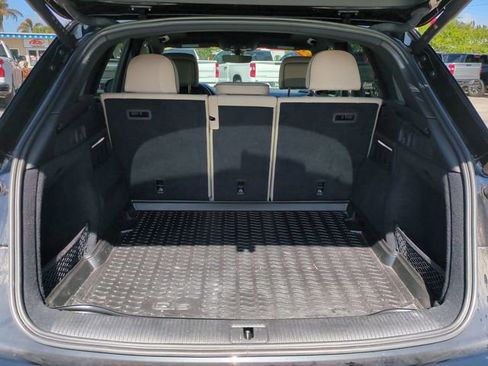 Used 2025 Audi Q5 2.0T Premium AWD/4WD image 13
