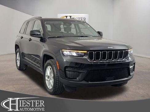 Certified 2023 Jeep Grand Cherokee Laredo w/ Trailer Tow Prep Group (B) RWD image 1