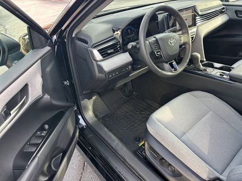 Used 2026 Toyota Camry LE w/ Convenience Package image 9