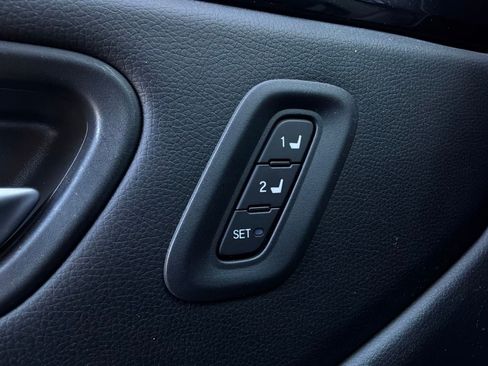 Used 2024 Honda Pilot EX-L image 23