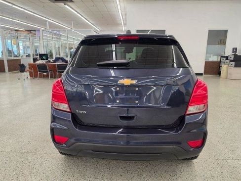 Used 2019 Chevrolet Trax LS FWD image 5