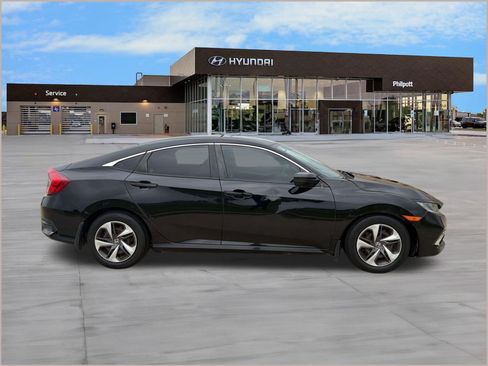 Used 2019 Honda Civic LX image 8