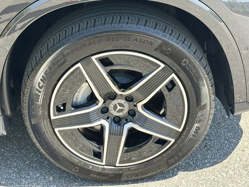 Certified 2025 Mercedes-Benz GLC 300 4MATIC image 12