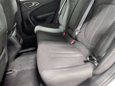 Used 2015 Chrysler 200 LX image 20