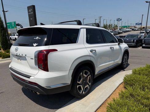 Certified 2023 Hyundai Palisade Limited AWD/4WD image 4