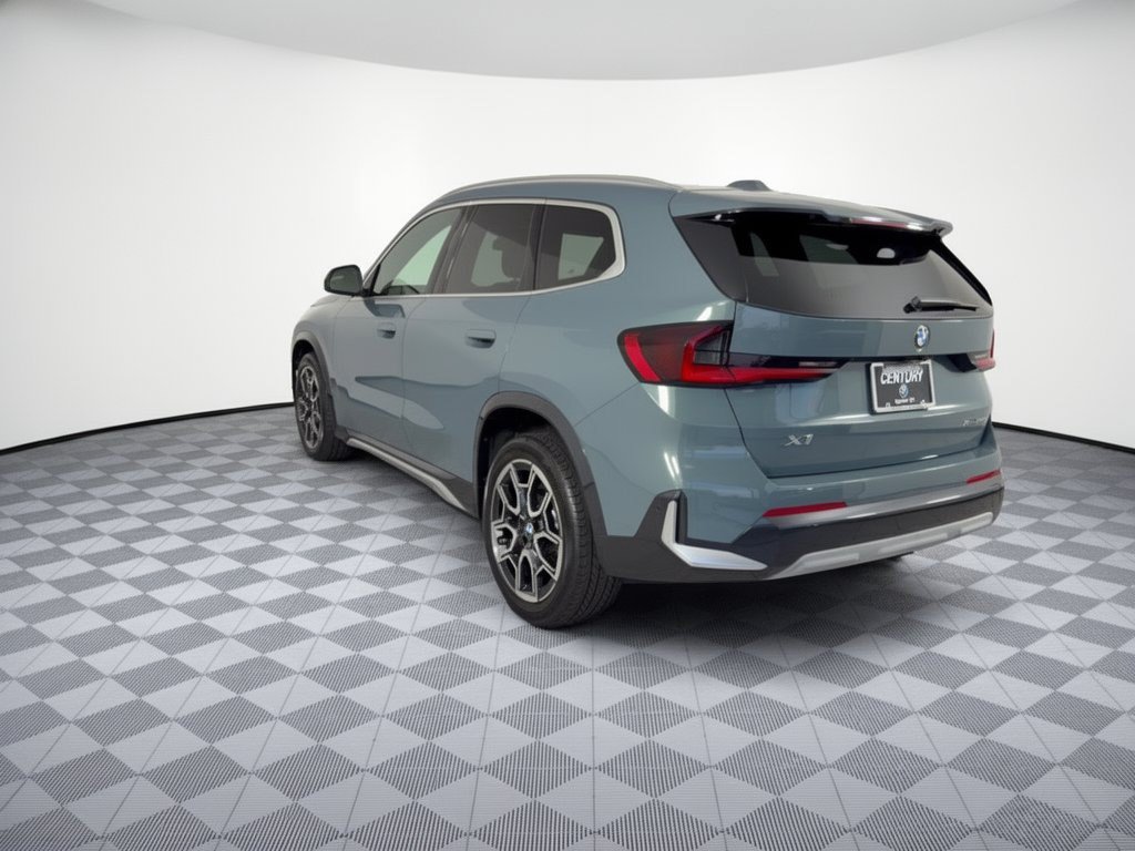 Certified 2026 BMW X1 xDrive28i AWD/4WD image 3