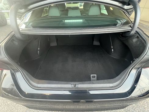 Used 2021 Toyota Avalon XLE w/ Moonroof Package image 33